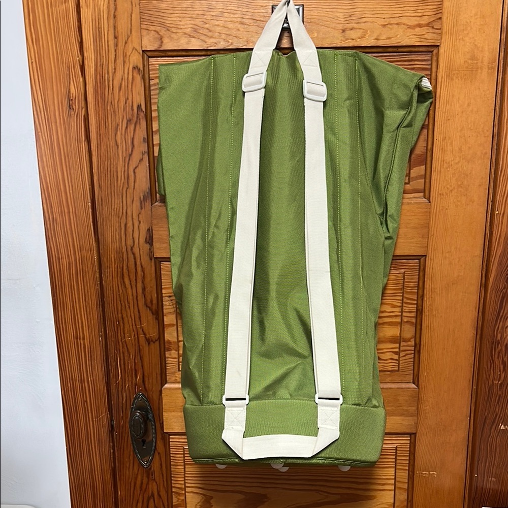IKEA Green Garment Bag for Stylish Organization - Picture 2 of 7